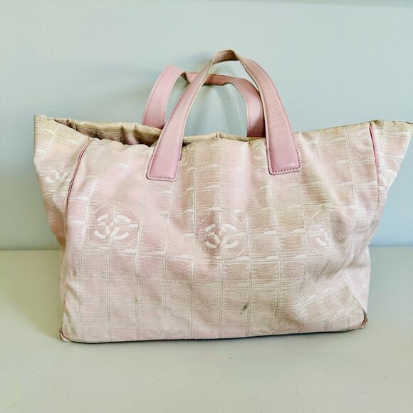 CHANEL TRAVEL LINE LIGNE LIGHT PINK BARBIECORE JACQUARD NYLON AND LEATHER TOTE - Picture 1 of 16